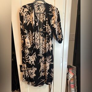 Tucker 100% Silk Floral Dress Size XS